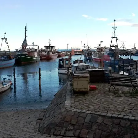 Schwarze Perle - Nyaraló Glowe