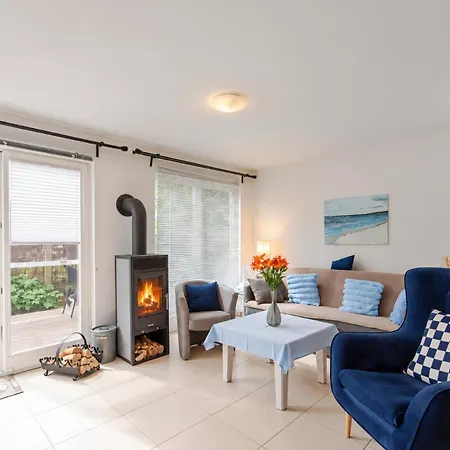 Holiday home Schwarze Perle - *